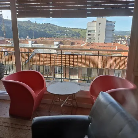 Centrico Zona Marques De Comillas 8 * לרדו