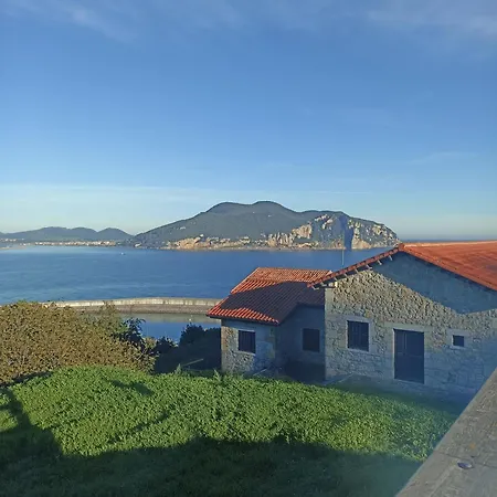 Centrico Zona Marques De Comillas 8 * Laredo