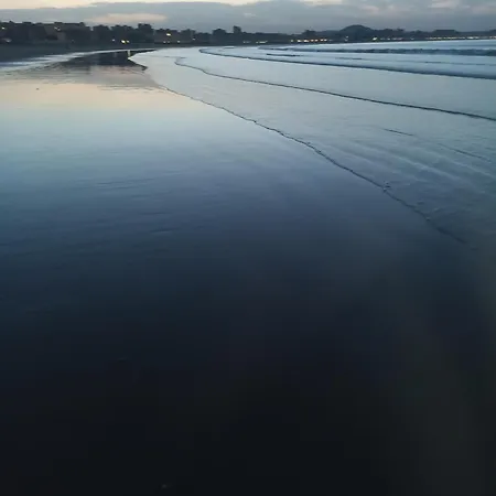 Centrico Zona Marques De Comillas 8 * Laredo