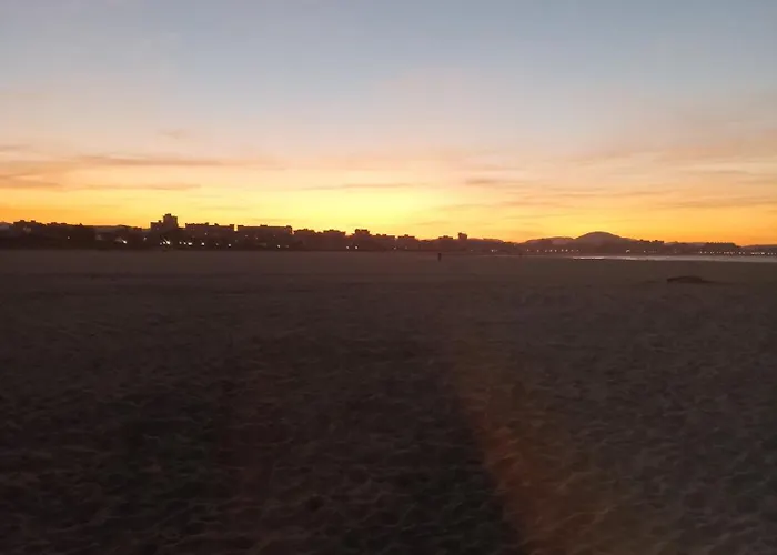 Apartmán Centrico Zona Marques De Comillas 8 *