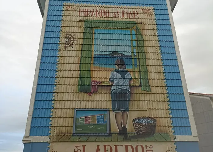 Centrico Zona Marques De Comillas 8 * Laredo