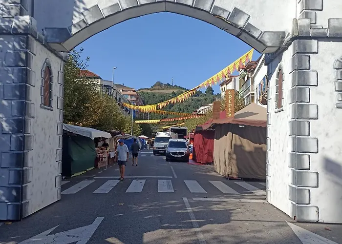 Centrico Zona Marques De Comillas 8 * Laredo